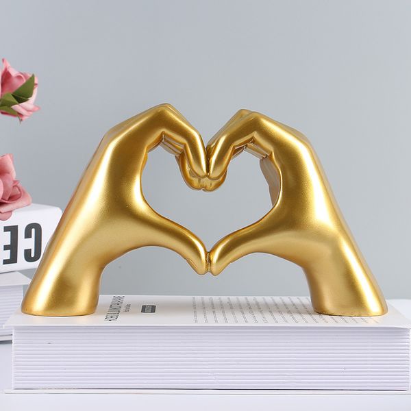 Oggetti decorativi Figurine Nordic Heart Gesture Scultura Resina Abstract Hand Statue Wedding Home soggiorno Ornamenti desktop decorazioni 230425