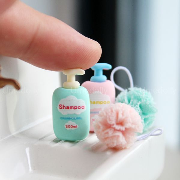 Acessórios para bonecas fofos 112 escala mini shampoo washball para S Ob11 Miniature House Banheiro de decoração de decoração 230424