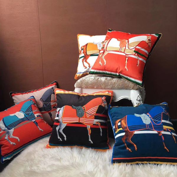 New Light Luxury Horse Series Square Pillow Holland Velvet Super Soft Sample Room Decoration Printing Cushion Cover