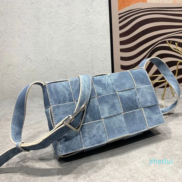 Denim Crossbody Bag embream carteiras de couro Moda Bolsas de ombro femininas Bolsas de aba quadradas Hardware prateado Hardware magnético Fivela celular Pocket Block Purs