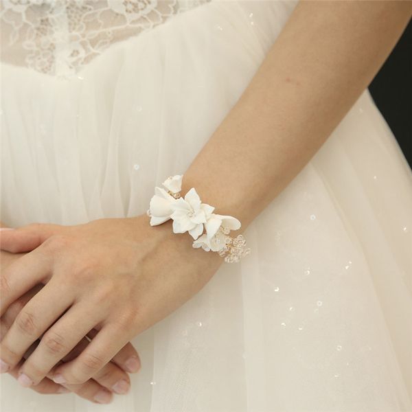 Braccialetti con ciondoli Fiore in porcellana bianca Bracciale da donna Bracciale da sposa fatto a mano Bracciale in cristallo Accessori per feste di nozze Gioielli da damigella d'onore 230425