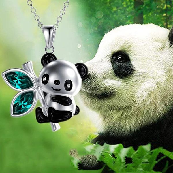 Collane con ciondolo Collana di panda di moda squisita Collana con ciondolo in bambù con cuore animale in cristallo a forma di foglia