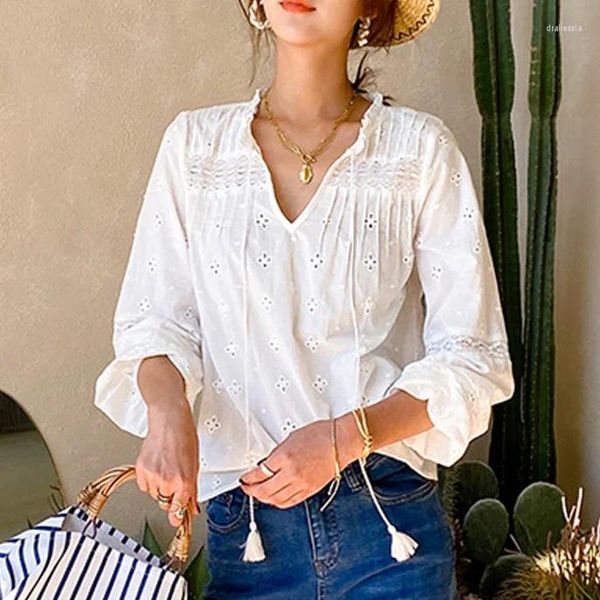 Damenblusen Baumwolle Blumenstickerei Weiße Spitzenbluse Shirt für Frauen Vintage V-Ausschnitt Langarm Herbst Blusas Boho Tops 2023