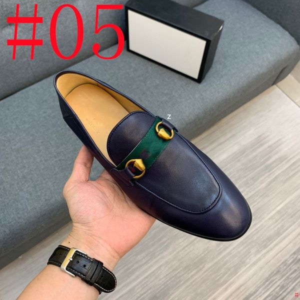 8MODEL Scarpe eleganti da uomo firmate Autunno Nuovo Slip On in pelle verniciata con frange luminose Mocassini maschili Scarpe a punta Scarpe da uomo di lusso morbide di grandi dimensioni