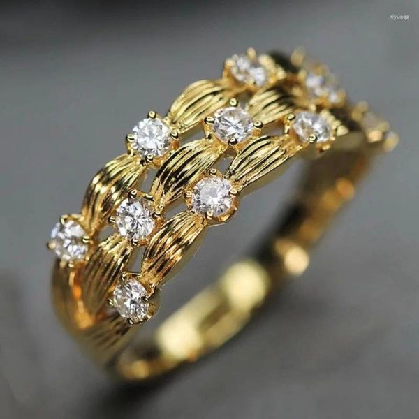 Anéis de casamento CAOSHI Estético Cor Dourada Anel de Dedo Feminino com Zircônia Deslumbrante Moda Senhora Acessórios de Cerimônia de Noivado