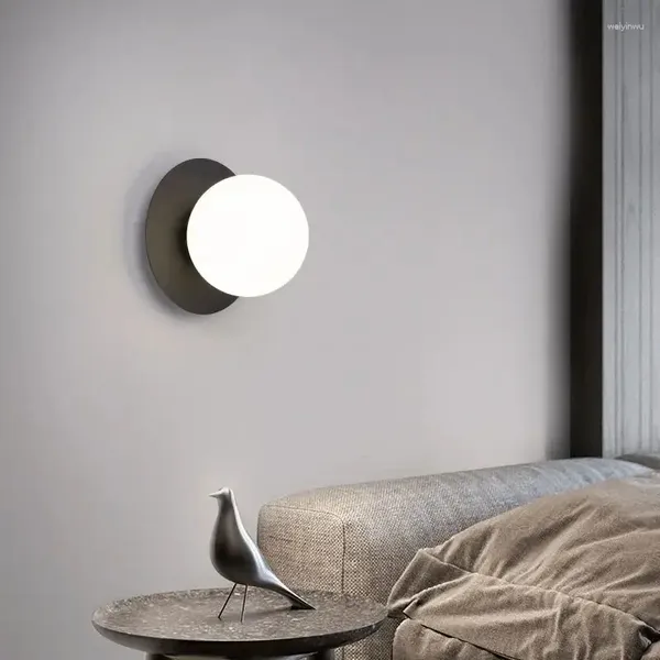 Wandlampen Nordic Glaslampe für Schlafzimmer Studien Nachttisch Minimalistisches Eisenlicht TV-Hintergrund E27 Dekorative Beleuchtungskörper