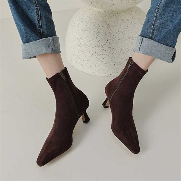 Stiefel Spitze kurze Stiefel Damen Katzenabsatz nackt Herbst und Winter niedrige Schuhe mit hohen Absätzen kleine dünne elastische Socken Stiefeletten 230830