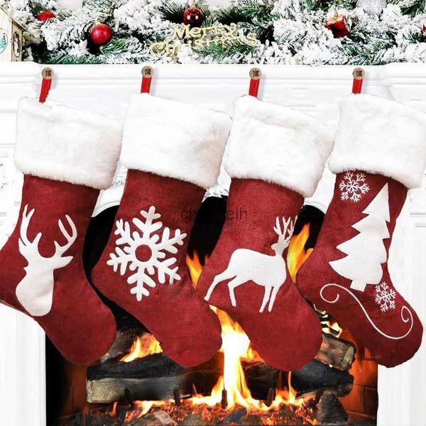 Decorações de Natal 2024 Meias de Natal Meias Presentes Saco de Doces Elk Xmas Tree Deer Impressão Bolso Pendurado Ornamento com Cartão de Bênção Decoração de Casa YQ231125