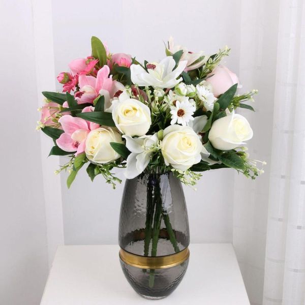 Flores decorativas Orquídea artificial Simulação de buquê de rosa de seda Fake Flower Wedding Bridal Bouquets Home Garden Garden Party Pograph Scene Decor