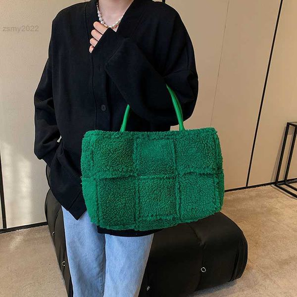 Totes Winter Velvet Tote Bag for Women 2021 Fashion Chain Shoulder Bags Designer Luxury Purses and Handbags Brand Plush Big Hand Bag