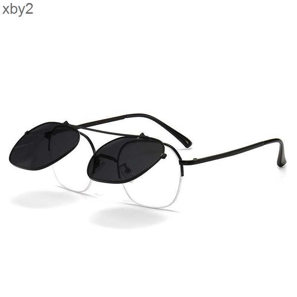 Óculos de sol Novos óculos de sol quadrados modernos óculos de sol ins wind 2204