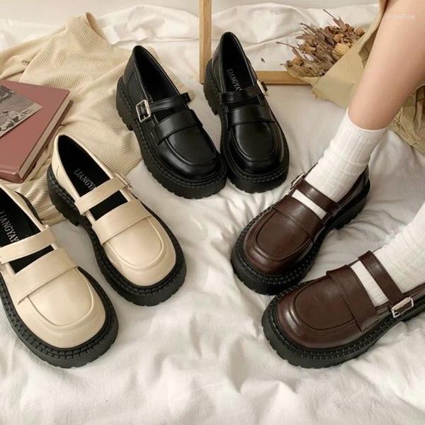 Sapatos de vestido senhoras calçados de verão gótico bonito mary jane para mulheres 2023 kawaii com saltos médios estilo japonês lolita plataforma preta