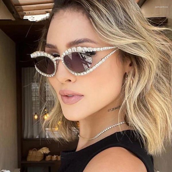 Occhiali da sole retrò irregolari rotondi da donna 2023 occhiali da sole stile senza montatura unici alla moda per donna con sfumature di strass di diamanti