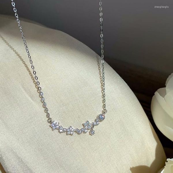 Anhänger Halsketten Französisch süße glänzende Zirkon Blume Halskette Fee weibliche Silberfarbe silbrig einfache Schlüsselbeinkette Schmuck