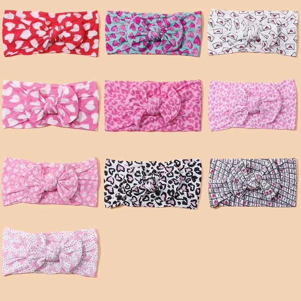 Nuovo copricapo in nylon con stampa a cuore leopardato Fascia per capelli in nylon per neonato con turbante in nylon per bambini Copricapo per San Valentino da bambina