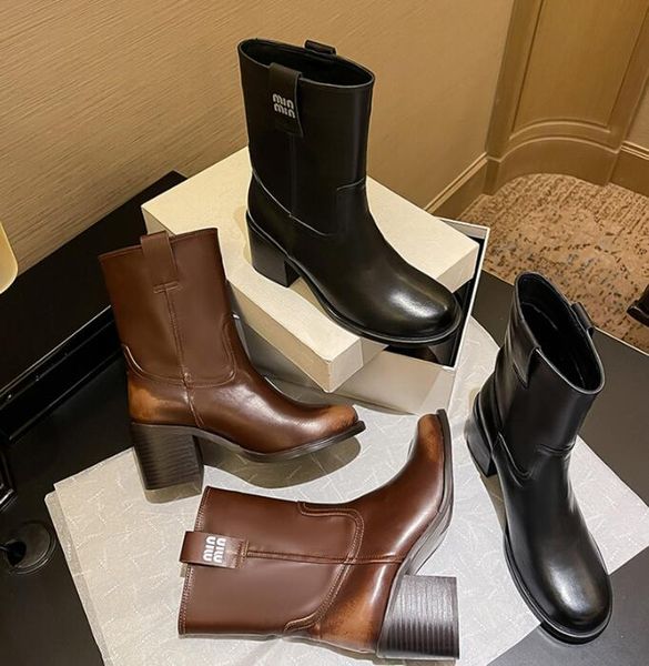 Ботинки «Мартенс», женские ботинки 2023 года на высоком каблуке и средней кепке, старинные и универсальные рыцарские сапоги в британском стиле с тонкими рукавами