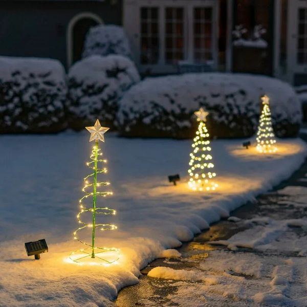 Decorações de jardim Luz solar da árvore de Natal ao ar livre Suporte de jardim LED Lâmpada de chão String Saterproof IP65 Star Lantern Luz decorativa 231124