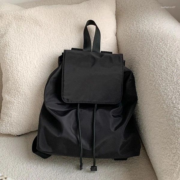 Borse da scuola Zaino da donna in nylon leggero Borsa da viaggio per ragazza di grande capacità Borsa da viaggio Borsa a tracolla femminile in stile coreano Mochila Feminin