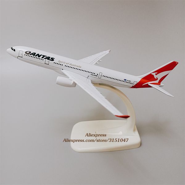 Самолеты Modle 16см сплав Metal Air Australian Australian Qantas A330 Airlines Model Model Airbus 330 Airways Model Diecast Aircraft Подарки игрушки 230426