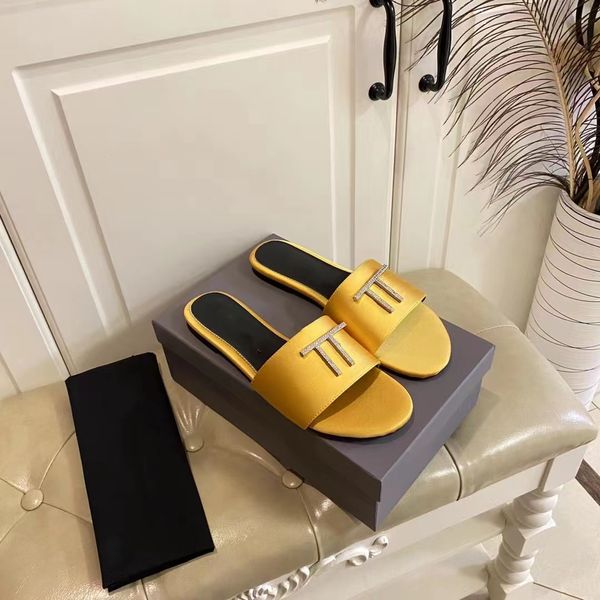 5a Moda Kadın Ayakkabı Tasarımcı Ayakkabı Sandal Terlik Slaytları Yüksek kaliteli yaz ikinci Amca Ayakkabı Çiftinin Sıradan Dikenleri Kalın Sole Muffin Slip On Shoes için