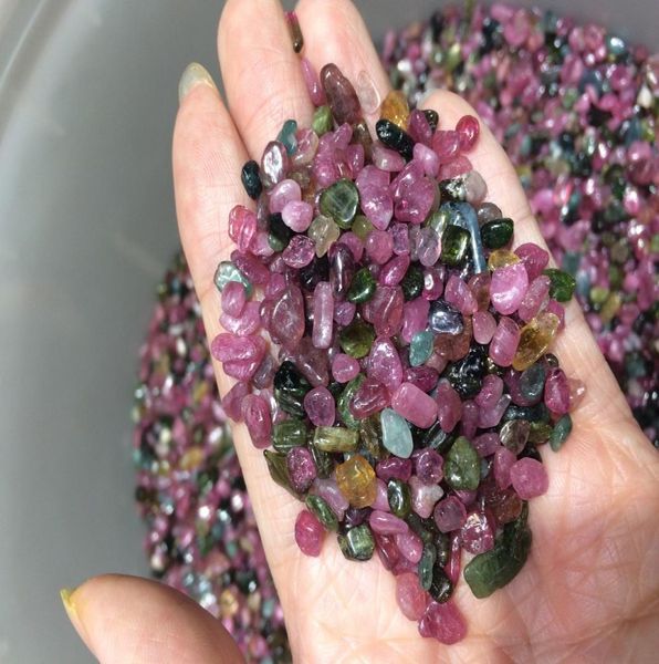 100g misturado tombado pequena pedra solta natural polido cristal gemas quartzo vermelho verde azul turmalina chips para cura reiki4559720