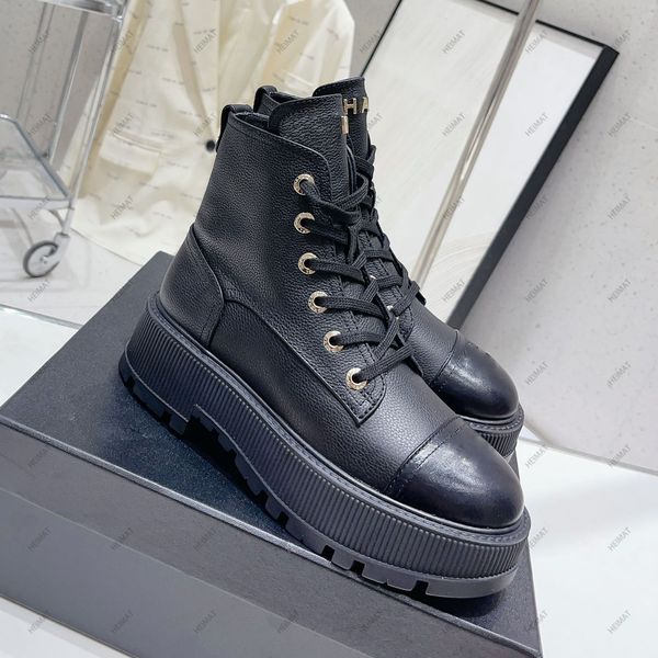 2023 Luxus-Designer-Damen-Stiefeletten, Mode-Lederstiefel, Martens, niedriger Absatz, genähte Stiefeletten, Designer-Schuhe, britische wasserdichte Außensohle mit Box