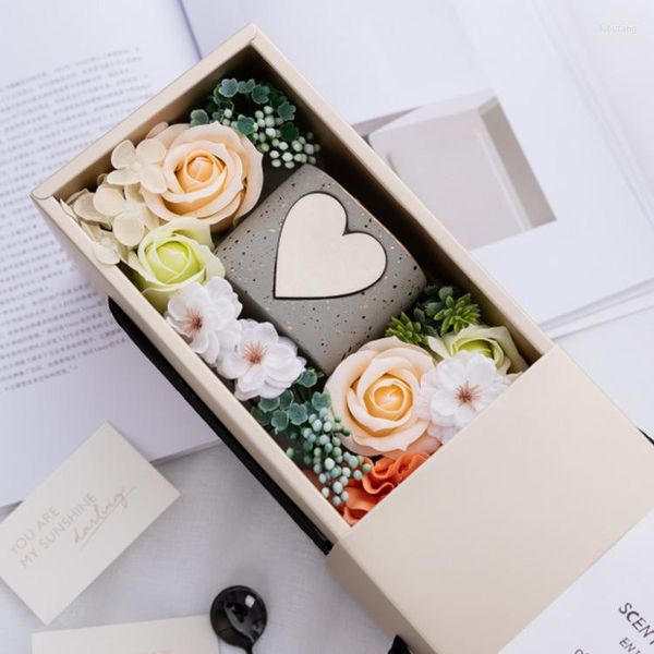 Dekorative Blumen Home Decor Künstliche Geschenkbox Duftkerze Romantischer Valentinstag Seifenblume Rose Hochzeit Tischdekoration