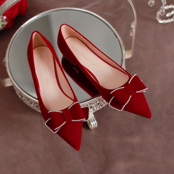 Scarpe eleganti da sposa in stile cinese Raso di seta rosso Stiletto retrò Tacchi alti Tacco medio Nazione Pompe da sposa ricamate Donna Lusso