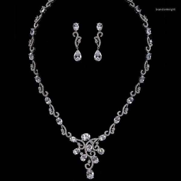 Серьги ожерелья создают высококлассные темпераменты, покрытые белым золотом, предпочитают успешные женщины!