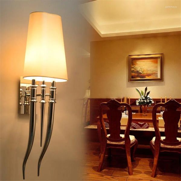 Wandleuchten Moderne kreative Rinderhorn-LED-Lampe Gold / Chrom Doppelkopflichter für Zuhause Wohnzimmer Hintergrundleuchten