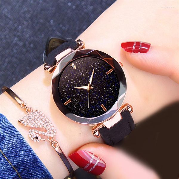 Начатые часы модные женские повседневные Quartz Watch Takes Analog Analog Watch Watch for Women Кожаная группа аксессуары с часовыми платьями Reloj Para