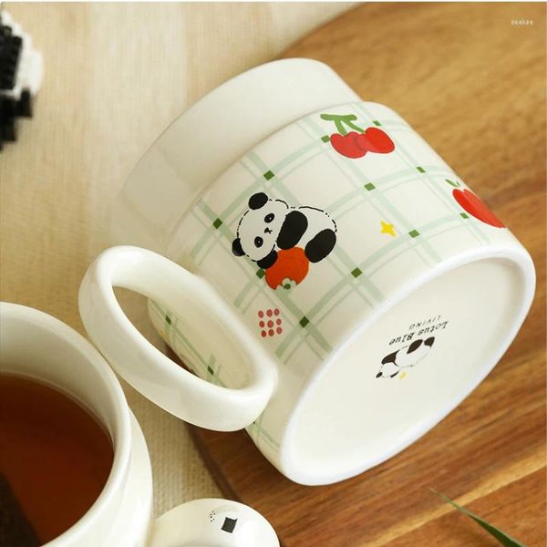 Kupalar Çin tarzı panda bambu seramik kapağı fincan sevimli tasarım çay evi kupa su kahve mutfak sofra takımı