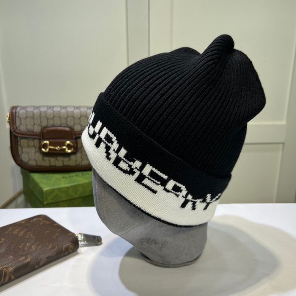 Beanie Bonnet Tasarımcı Beanie Lüks Beanie Kış Sıcak Şapka Mektubu Logosu En Kalite CP Beanie Erkek ve Kadınlar Klasik Moda Noel Yeni Yıl