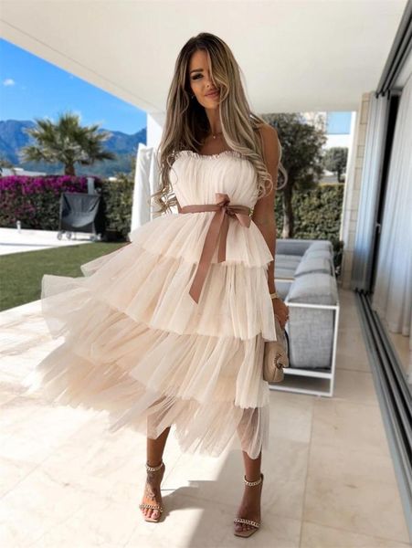 Abiti casual Abito lungo da donna bianco da festa 2023 in tulle con lacci con spalle scoperte Maxi donna elegante streetwear estivo pieghettato