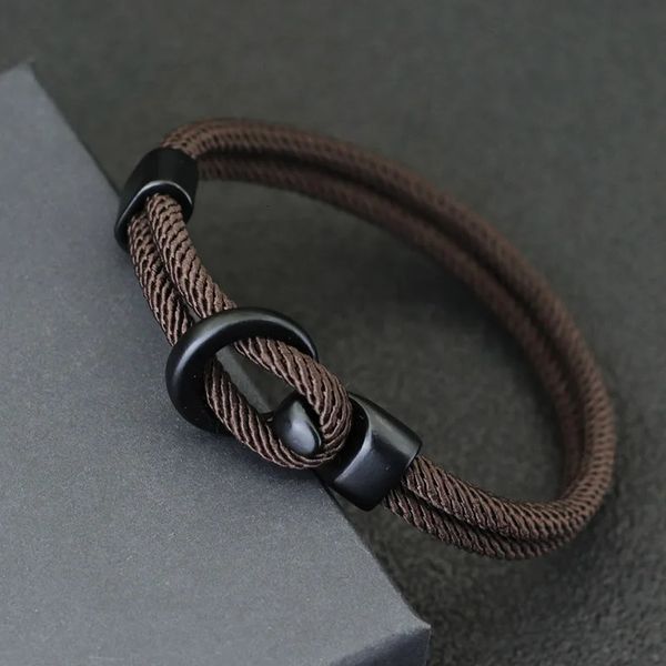 Corrente Moda Corda Pulseira Homens Dupla Camada Ao Ar Livre Camping Braclet Homme Acessórios Sobrevivência Paracord Braslet Presente Para Ele 231124