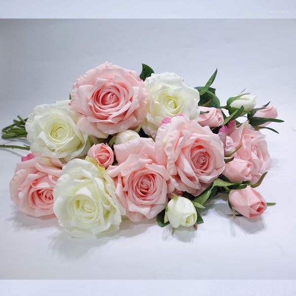 Flores decorativas 2 cabeças/buquê Rosas falsas FLORES FLORES de alta qualidade Noiva de flor de seda de plástico para casa Decoração de casamento em casa