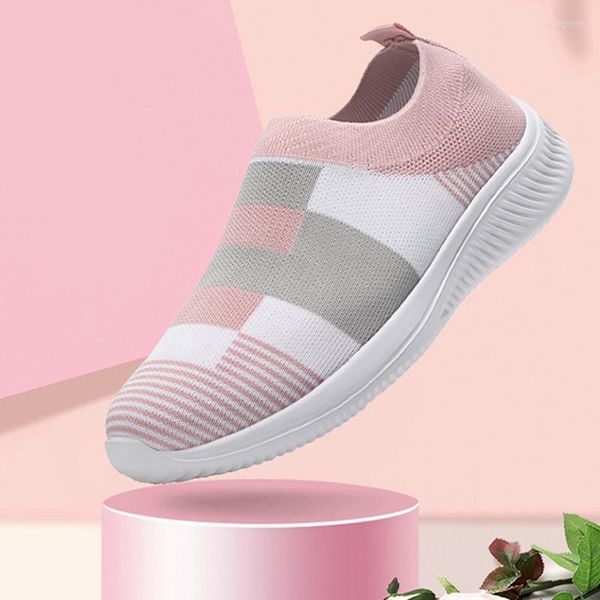Terlik Kadınlar Flats Ayakkabı Artı Boyut 43 Nefes Alabilir Mesh Platform Spor ayakkabıları Yumuşak Bayanlar Sırık Kadın Örgü Çorap 36