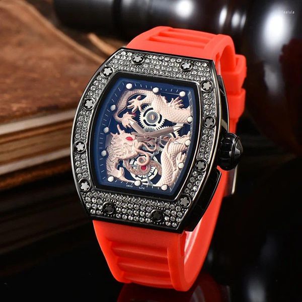 Orologi da polso 2023 Orologio da uomo di lusso multifunzione automatico a 3 pin con motivo luminoso drago tigre