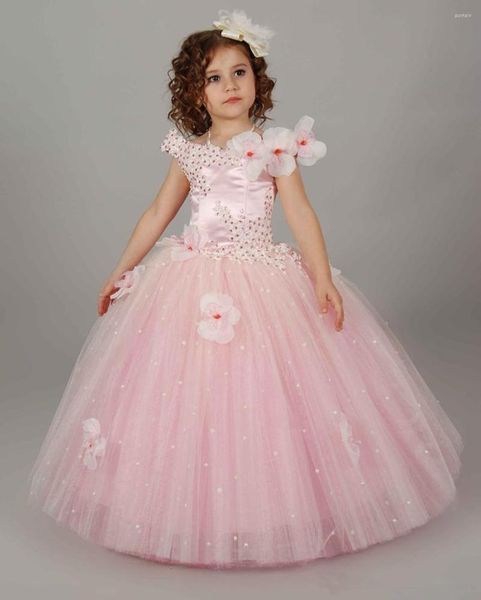 Mädchenkleider Rosa Blumenmädchen Weihnachtskleid Schulterfrei Spitzenapplikationen Strass Perlenstickerei Handgemachte Blumen Ballkleid Little