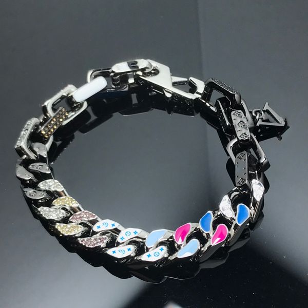 Dickes Herrenarmband aus Titanstahl mit Diamanten im Vintage-Stil, personalisierte Streetwear mit Accessoires für den Freund