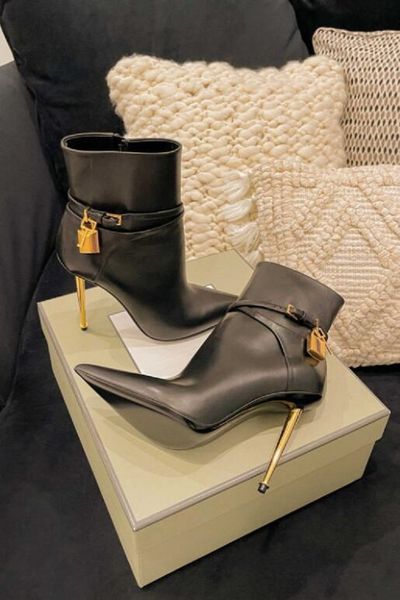 Itália Design Inverno Designer Couro Camurça Cadeado Ankle Boot Preto Cinza Marrom Camurça Slouchy Woman Bootie embelezado Play Mid Calf Block Heel Stretch 35-43
