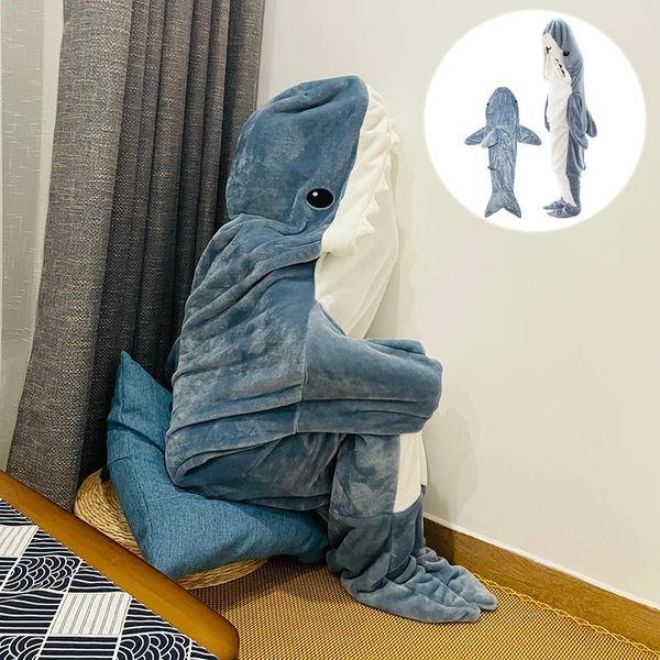 Indumenti da notte da donna Cartoon Shark Sacco a pelo Pigiama Ufficio Pisolino Coperta Karakal Tessuto di alta qualità Scialle a sirena per il regalo di Natale 231127