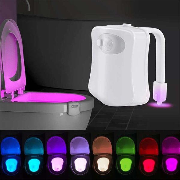 Lâmpada de luz LED noturna para banheiro 8 16 cores Smart Banheiro Closestool Suprimentos Sensor de movimento humano ativado PIR Luz de fundo RGB automática Luminaria WC Bowl Lights