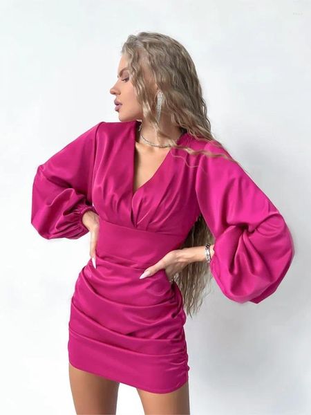 Повседневные платья 2023, осень, женские элегантные рукава-фонарики, розовое красное сексуальное мини-платье для вечеринки, женское милое атласное длинное облегающее платье с v-образным вырезом