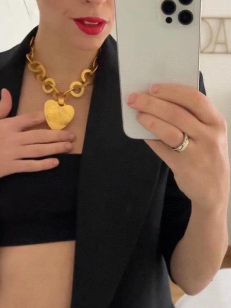 Catene Moda elegante Rame Placcatura in oro Ciondolo a forma di cuore Collana di lusso da donna Accessorio di gioielli per regali per feste