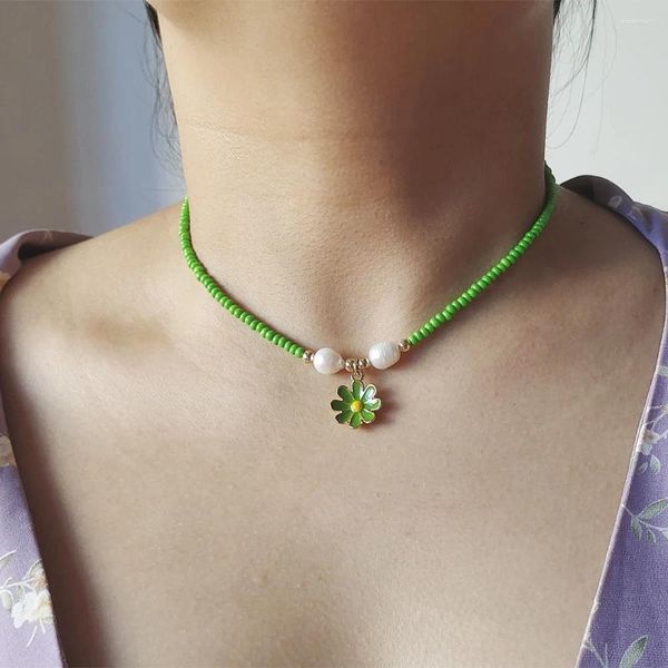 Collane con ciondolo ZX Girocolli a catena di perle d'acqua dolce con perline fatte a mano per le donne Collana di fiori con margherita smaltata carina Gioielli per ragazze all'ingrosso