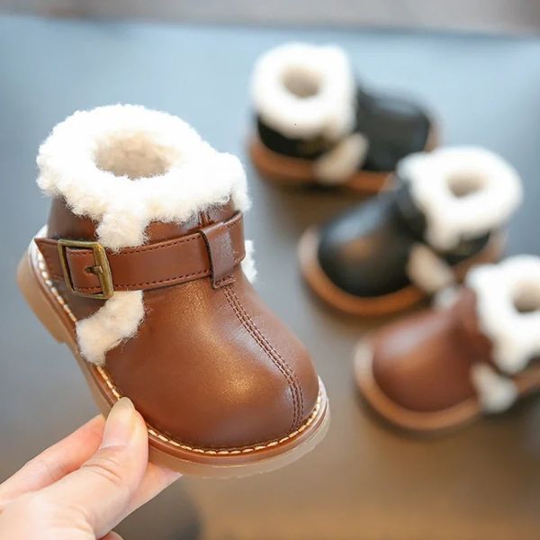 Bot yün peluş yumuşak taban bebek ayakkabıları 2024 kış kaymaz ayak bileği kızlar erkekler ilk yürüyüş yürümeye başlayan çocuk pamuk yastıklı çocuklar 231127
