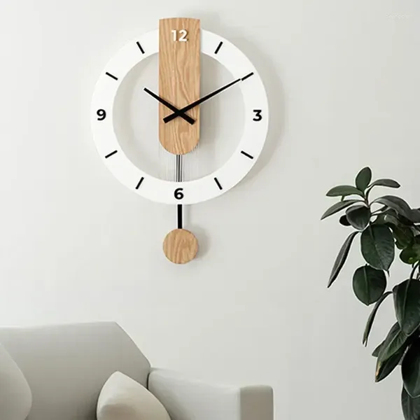 Orologi da parete Orologio semplice Nordico moderno in legno massello Altalena muta Soggiorno Camera da letto Personalità Decorazione creativa Orologio per la casa