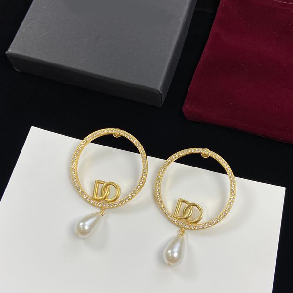 Ouro com diamante círculo pérola círculo bretas de letra de designer leve moda de luxo de alta qualidade briços de damas da maré legal