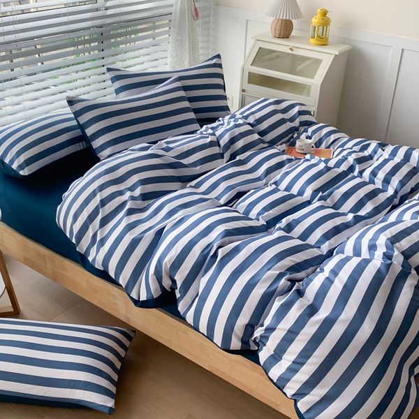 Conjuntos de roupas de cama Primavera Summer Summer Japonês Conjunto de cama King Duvet Coverpillowcase linho escovado poliéster azul listra verde adulto têxtil 230427